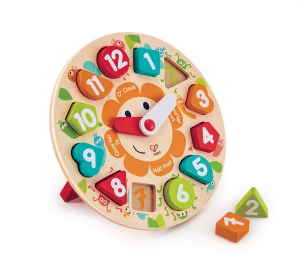Hape Clock Mould palapeli korotetuilla paloilla