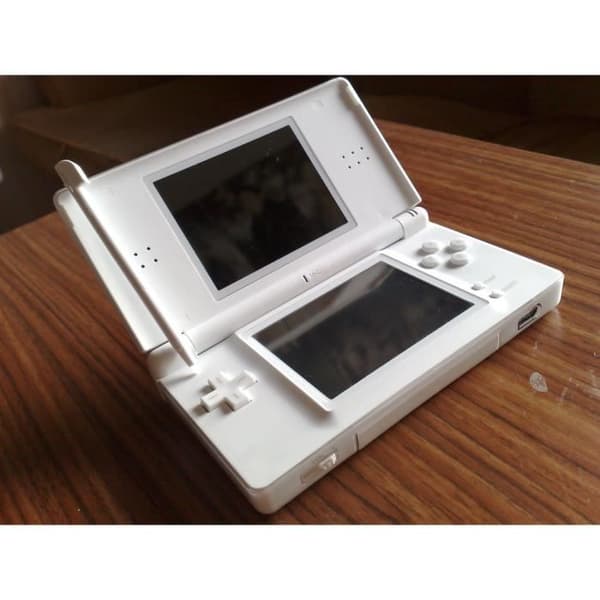 Bärbar Konsol - Nintendo - DS Lite - Vit - 2 Spel Inkluderade - Standardutgåvan- USED