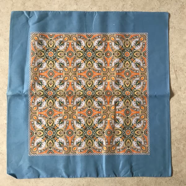 TVÅ-PACK jeansblå stora snusnädukar 70x70cm.