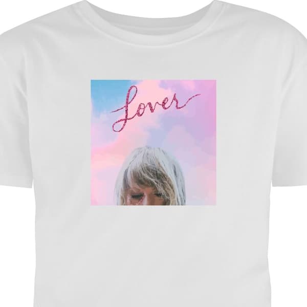 Vuxen-T-shirt | Bekväm T-shirt för Vuxna Taylor Swift - Lover Vit Medium Vuxen-T-shirt | Bekväm T-shirt för Vuxna Taylor Swift - Lover Vit Medium